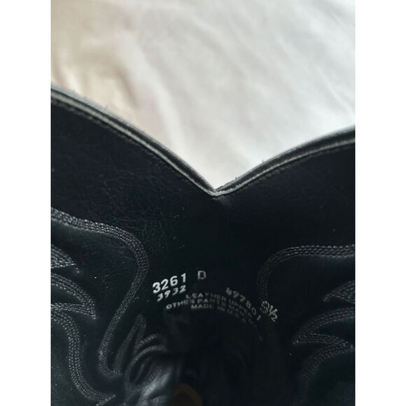 Women's Justin Black Snip Toe Cowboy Boots, Size 9 1/2, Leather - Picture 12 of 13